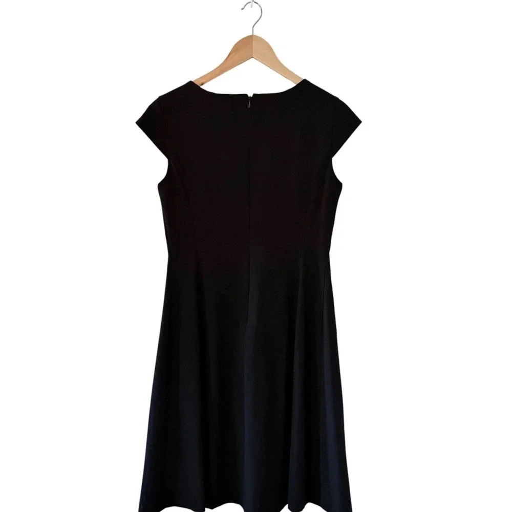 ROZ & ALI Black Fit & Flare Dress Women's Size 6 Cap Sleeve Pleated Lined